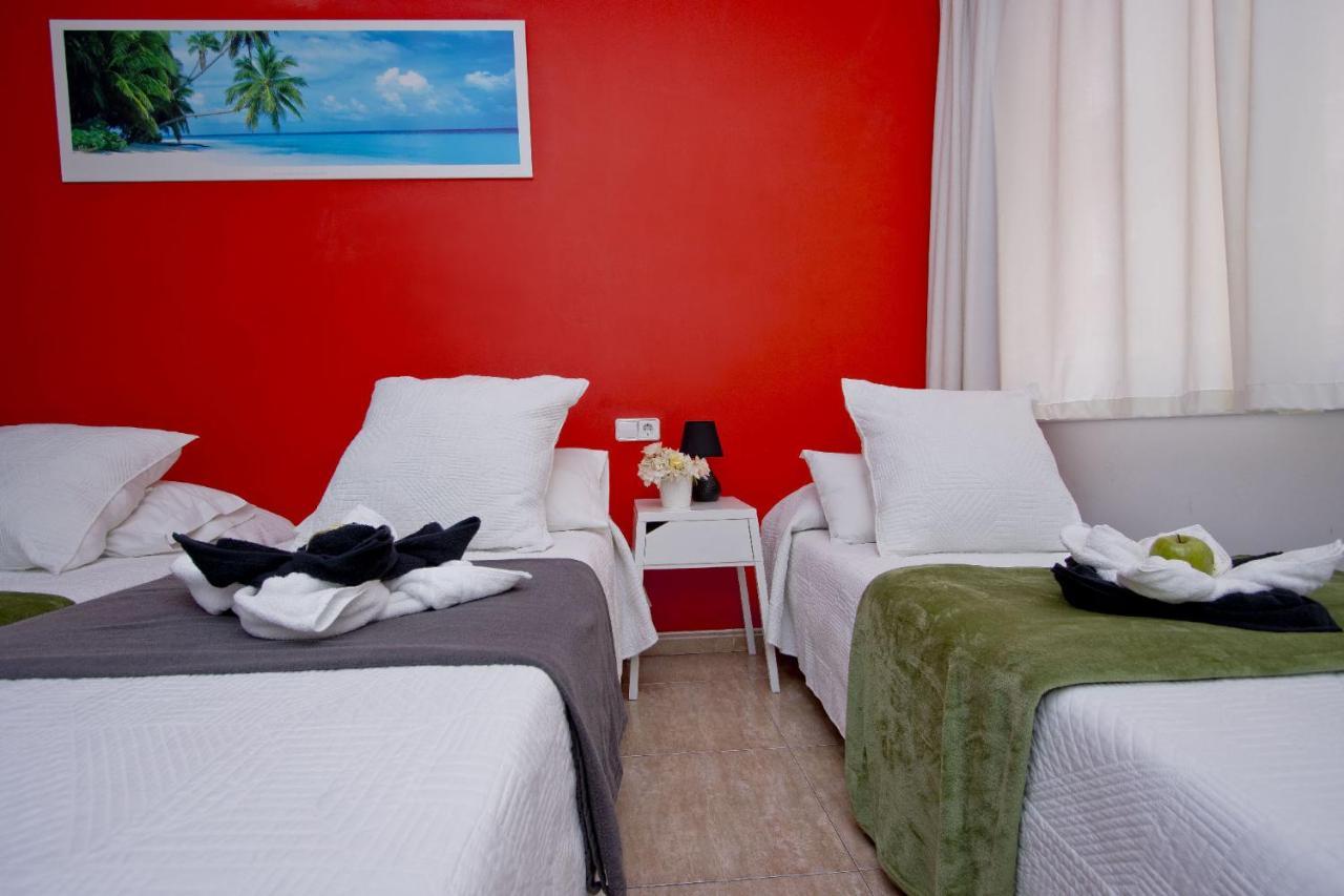 Barcelona City North Hostal Εξωτερικό φωτογραφία