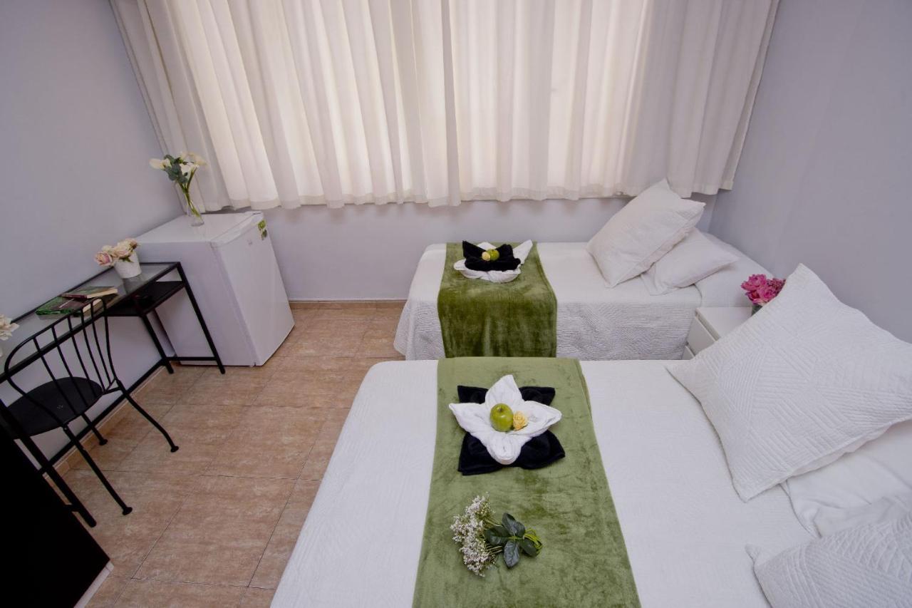 Barcelona City North Hostal Εξωτερικό φωτογραφία