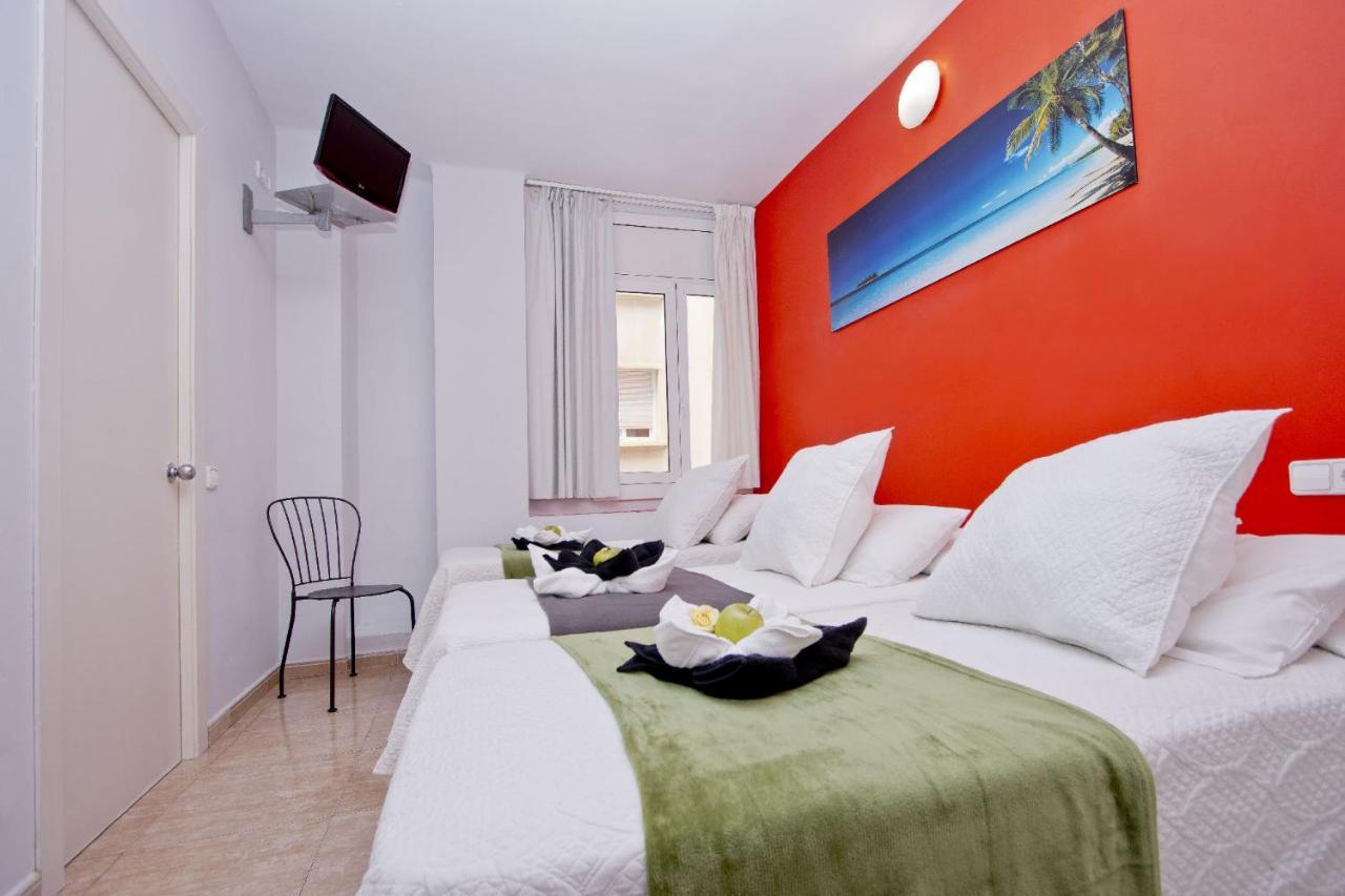 Barcelona City North Hostal Εξωτερικό φωτογραφία
